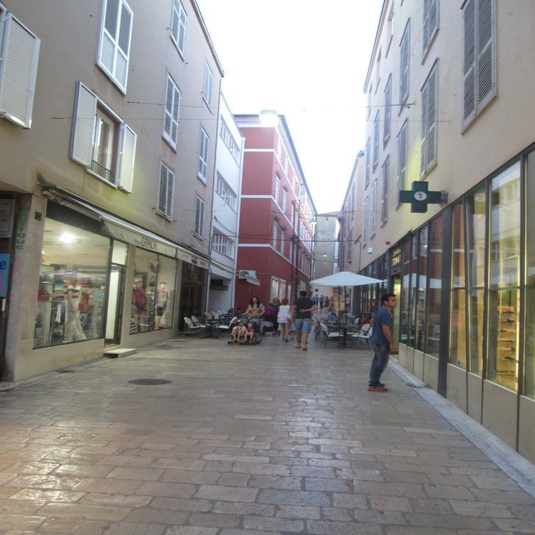 Guest House Marija Zadar Exterior photo